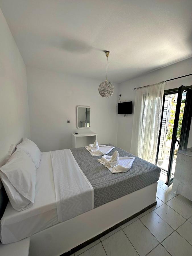 Santorini Style Rooms Vóthon エクステリア 写真