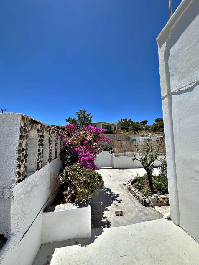 Santorini Style Rooms Vóthon エクステリア 写真